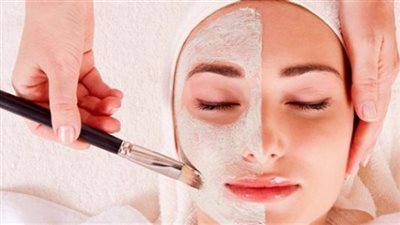 خليهم ضمن روتينك اليومي .. 5 خطوات لبشرة نضرة ونقية