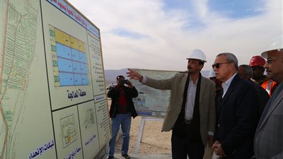 محافظ قنا يتفقد عددا من المشروعات بمدينة نقادة 