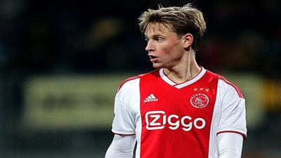 تقارير: دي يونج يحسم مستقبله قبل مواجهة أياكس وريال مدريد