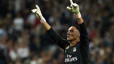 أرسنال يطلب التعاقد مع حارس ريال مدريد