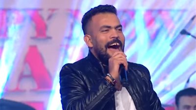 فيديو| خالد عليش يشعل برنامج شريف مدكور بأغنية حكيم