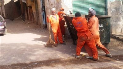 قبل عيد الميلاد المجيد 2019.. حملات نظافة مكبرة بحي غرب سوهاج