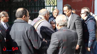 صور.. راوية السادات تبكي في جنازة كاميليا وتحكي اللحظات الأخيرة