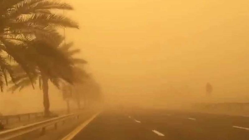 عاصفة ترابية 