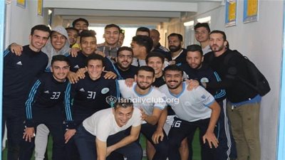 صور .. لاعبو الإسماعيلى يحتفلون بعيد ميلاد الجوكر