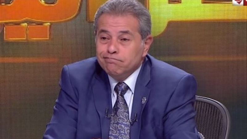 توفيق عكاشة يفتح