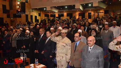 تكريم عدد من العاملين المتميزين بجامعة النهضة في  بني سويف بحضور المحافظ