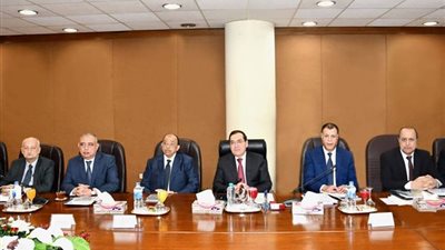 وزير البترول : هذا سبب استقرار توفير المنتجات البترولية للسوق المحلى