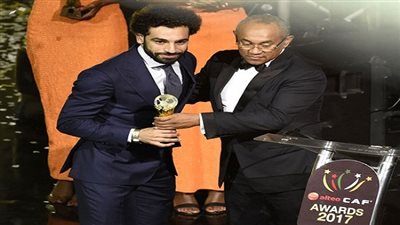 صور.. محمد صلاح أفضل لاعب في شهر ديسمبر