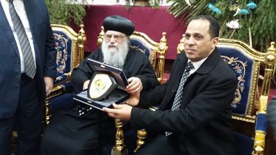 في عيد الميلاد المجيد  2019 .. وفد جامعة دمنهور يشارك الأخوة الأقباط الاحتفال 