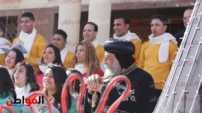  صور.. هكذا فعل البابا تواضروس مع الأطفال والشباب فى الكاتدرائية بالعباسية 