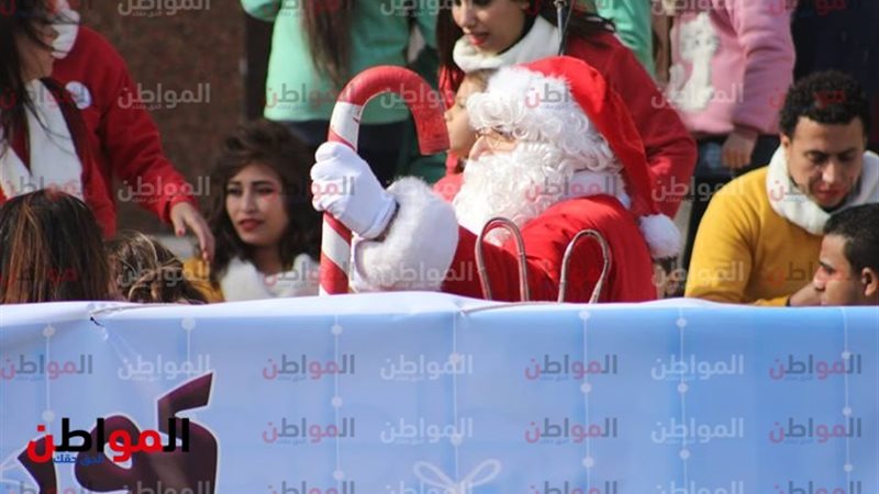 بابا نويل فى الكاتدرائية