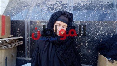 فيديو| حتى الكفن أصبح حلمًا.. ماذا فعل الفقر بالحاجة كريمة؟ 