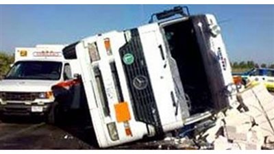 إصابة 17 شخصًا في انقلاب سيارة نقل أثناء تشييع جنازة ببني سويف