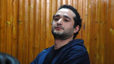 جنايات جنوب القاهرة تسدل الستار على قضية دومة .. فيديو واحد حسم 15 جلسة