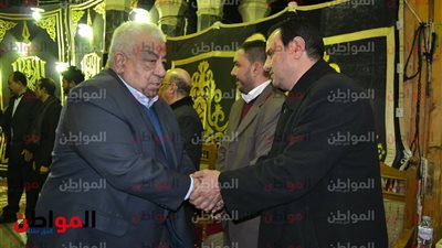 صور| اسامة الشيخ يصل عزاء والدة جمال الشاعر 