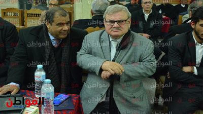 مجدي أمين وسعد المطعني يقدمان العزاء فى والدة جمال الشاعر