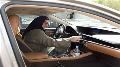 السعودية تمنح 40 ألف رخصة قيادة للمرأة 