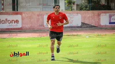 صورة.. الأهلي يحتفل بعيد ميلاد محمد نجيب