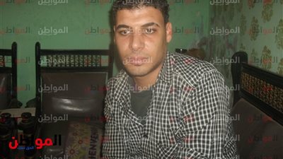 صور.. أحمد يبحث عن علاج لـ يده المهددة بالبتر في الشرقية 