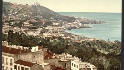 صورة لا تنسى .. سر المروحة التي أوقعت الجزائر في الاحتلال الفرنسي 130 سنة