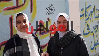 فيديو| بعد أول امتحان بنظام أوبن بوك الجديد.. طلاب كفر الشيخ: الكتاب أفادنا بنسبة 10%