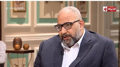 بيومي فؤاد يكشف عن المهن التي عمل بها قبل التمثيل 