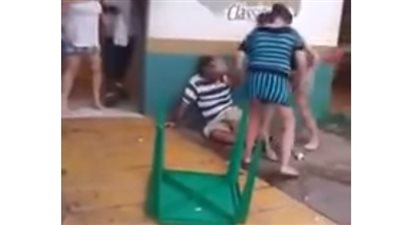 نهاية مؤلمة لرجل اعتدى على امرأة .. لن تصدق رد فعل أصدقائها 