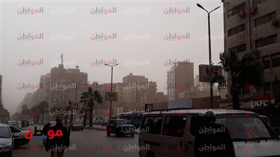  صور.. العواصف الترابية تجتاح شارع فيصل بالجيزة 