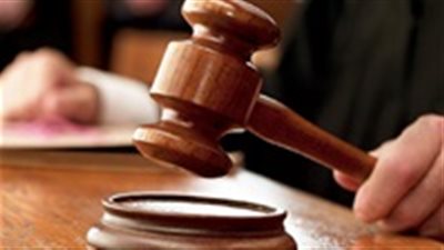 هددهما بفضح علاقتهما فقتلاه .. المؤبد لـ عشيق وعشيقته في سوهاج