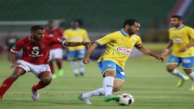 إنفو جراف.. قائمة الاندية التي لعب لها حسني عبدربه