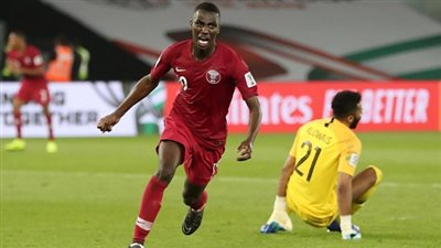 القطري المعز علي يقترب من لقب الهداف التاريخي للعرب في كأس امم آسيا
