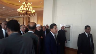 صور.. وصول الدكتور على جمعة إلى المؤتمر الـ29 للمجلس الأعلى للشئون الإسلامية