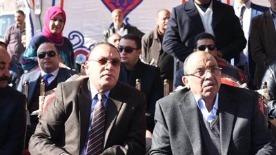 صور.. وزير التنمية المحلية لـ محافظ الشرقية: جدول زمني لنهو كافة المشروعات