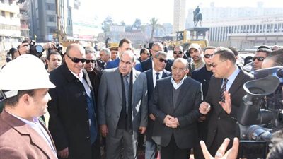وزير التنمية المحلية يتفقد تنفيذ نفق عرابي بالزقازيق