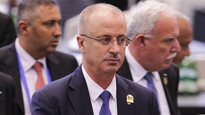 بيروت تتزين لاستقبال رئيس الوزراء الفلسطيني من أجل المشاركة في القمة الاقتصادية