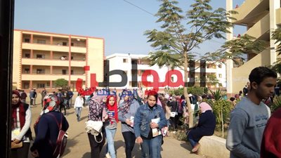 عقب تسريبه.. شاهد رد فعل طلاب أولى ثانوى عن امتحان الرياضيات 2019