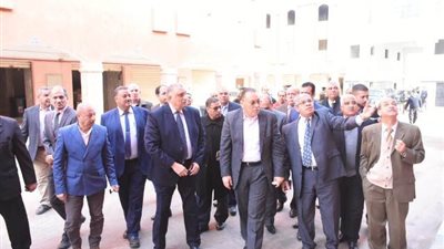محافظ الشرقية: مهلة شهر لأصحاب الوكالات المخالفة بسوق الصالحية الدولي