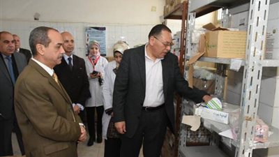 محافظ الشرقية يتفقد مستشفى الصالحية الجديدة المركزي