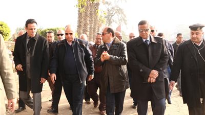 صور| محافظ القاهرة يتفقد أعمال تطوير ميدان السيدة عائشة