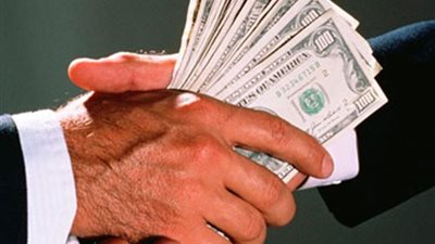 هيئة الرقابة الإدارية :ضبط تشكيلا عصابيا في أوقاف قنا .. استولى على هذا المبلغ