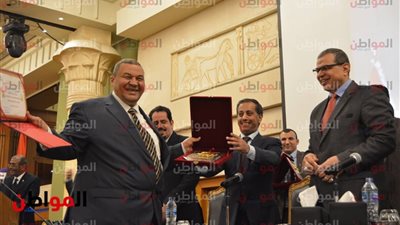 صور .. وزير القوى العاملة يكرم أصحاب شركات إلحاق العمالة المصرية المتميزة
