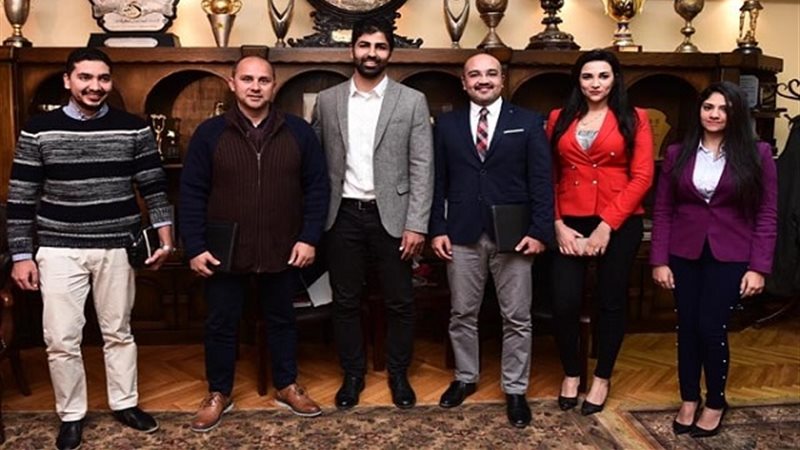 الأهلي يتعاقد مع