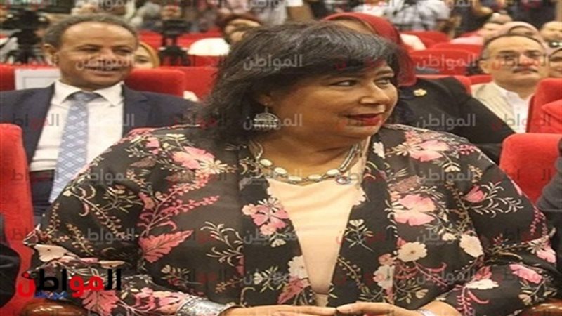 إيناس عبدالدايم ومعرض