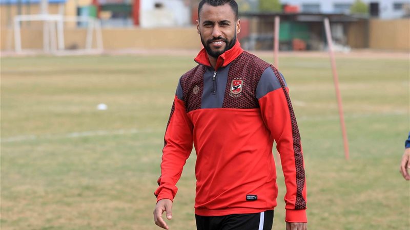 حسام عاشور