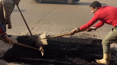 محافظ الإسكندرية يوجه برفع كفاءة الطرق والأرصفة والمحاور المرورية 