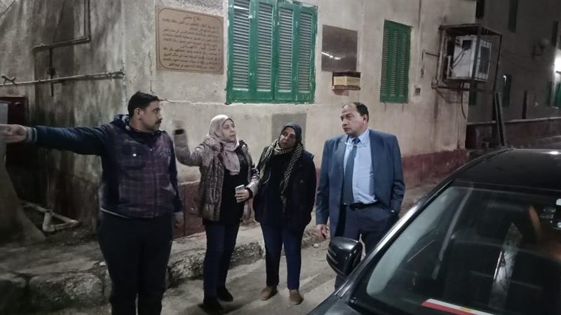 رئيس الجامعة خلال
