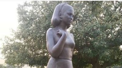 صورة| تمثال فاتن حمامة يتربع على عرش دار الأوبرا