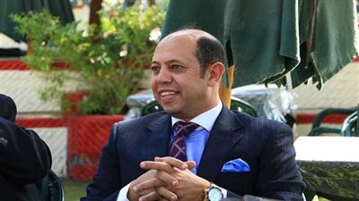  مدرب حراس مرمي المنتخب السابق يوجه التحية لزملائه في الشرطة 