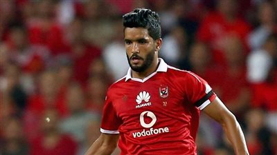 صالح جمعة على مقاعد بدلاء الأهلي أمام مصر المقاصة 